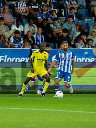 ESP: LaLiga EA Sports Deportivo Alaves v Villarreal CF Nicolas Pepe of Villarreal and Abde Rebbach of Alaves during LaLiga EA Sports between Deportivo Alaves v Villarreal CF played at Mendizorroza Stadium in Vitoria Gasteiz on August 28, 2026 in Spain VITORIA Spain Futbol Copyright: xAgenciaxLOFx