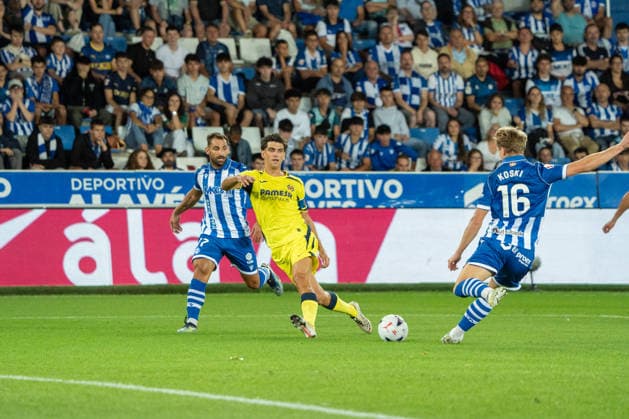 ESP: LaLiga EA Sports Deportivo Alaves v Villarreal CF Santiago Comesana Veiga of Villarreal during LaLiga EA Sports between Deportivo Alaves v Villarreal CF played at Mendizorroza Stadium in Vitoria Gasteiz on August 28, 2026 in Spain VITORIA Spain Futbol Copyright: xAgenciaxLOFx