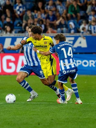 ESP: LaLiga EA Sports Deportivo Alaves v Villarreal CF Tajon Buchanan of Villarreal annd Tenaglia of Alaves during LaLiga EA Sports between Deportivo Alaves v Villarreal CF played at Mendizorroza Stadium in Vitoria Gasteiz on August 28, 2026 in Spain VITORIA Spain Futbol Copyright: xAgenciaxLOFx