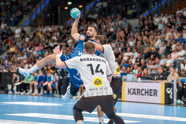 Handball I Herren I Saison 2026-2027 I Bundesliga I 1. Spieltag I TVB Stuttgart - Bergischer HC I 28.08.2026 Mohamed Amine Darmoul (70, TVB Stuttgart) im Wurf Stuttgart Porsche Arena Baden-Württemberg Deutschland Copyright: xLobeca MaxxPetershansx