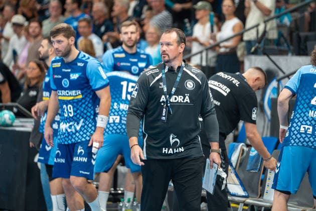 Handball I Herren I Saison 2026-2027 I Bundesliga I 1. Spieltag I TVB Stuttgart - Bergischer HC I 28.08.2026 Misha Kaufmann (Trainer, TVB Stuttgart) Stuttgart Porsche Arena Baden-Württemberg Deutschland Copyright: xLobeca MaxxPetershansx
