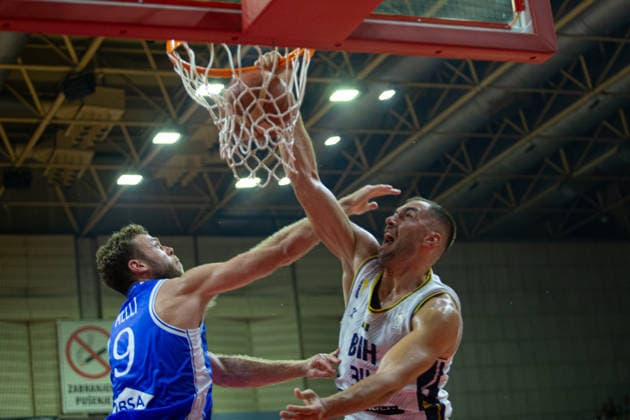 FIBA Basketball World Cup Qualifier: Bosnia and Herzegovina – Italy TUZLA, BOSNIA AND HERZEGOVINA - AUGUST 28: Kamenjas of Bosnia and Herzegovina in action during the FIBA Basketball World Cup Qualifier match between Bosnia and Herzegovina and Italy in Tuzla, Bosnia and Herzegovina on August 28, 2026. Denis Zuberi Anadolu Tuzla Bosnia and Herzegovina. Editorial use only. Please get in touch for any other usage.  Copyright: x2026xAnadoluxDenisxZuberix