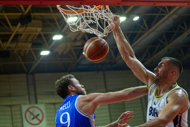 FIBA Basketball World Cup Qualifier: Bosnia and Herzegovina – Italy TUZLA, BOSNIA AND HERZEGOVINA - AUGUST 28: Kamenjas of Bosnia and Herzegovina in action during the FIBA Basketball World Cup Qualifier match between Bosnia and Herzegovina and Italy in Tuzla, Bosnia and Herzegovina on August 28, 2026. Denis Zuberi Anadolu Tuzla Bosnia and Herzegovina. Editorial use only. Please get in touch for any other usage.  Copyright: x2026xAnadoluxDenisxZuberix