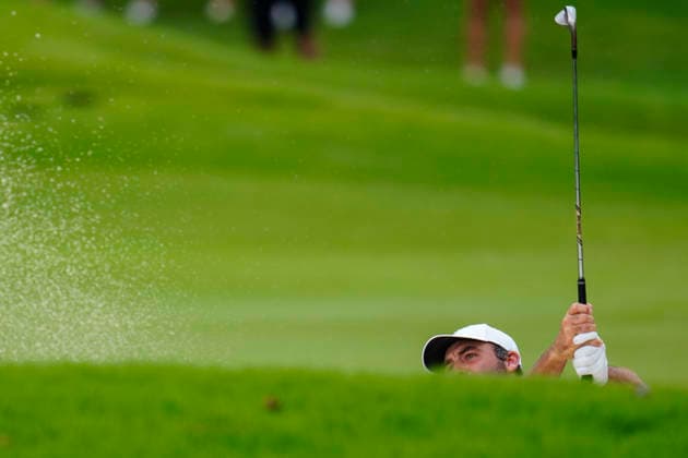 August 28, 2026, Atlanta, Georgia, USA: Scottie Scheffler (USA) plays a fairway bunker shot on the 16th hole during the second round at East Lake Golf Club. Atlanta USA - ZUMAd212 20260828_zsp_d212_107 Copyright: xRichardxDolex