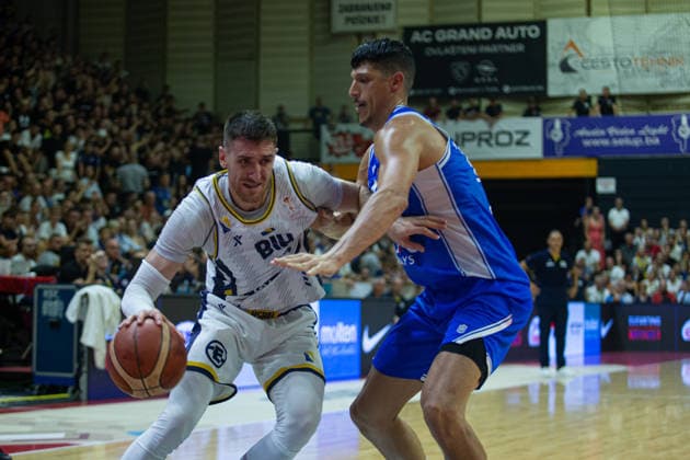 FIBA Basketball World Cup Qualifier: Bosnia and Herzegovina – Italy TUZLA, BOSNIA AND HERZEGOVINA - AUGUST 28: Players in action during the FIBA Basketball World Cup Qualifier match between Bosnia and Herzegovina and Italy in Tuzla, Bosnia and Herzegovina on August 28, 2026. Denis Zuberi Anadolu Tuzla Bosnia and Herzegovina. Editorial use only. Please get in touch for any other usage.  Copyright: x2026xAnadoluxDenisxZuberix