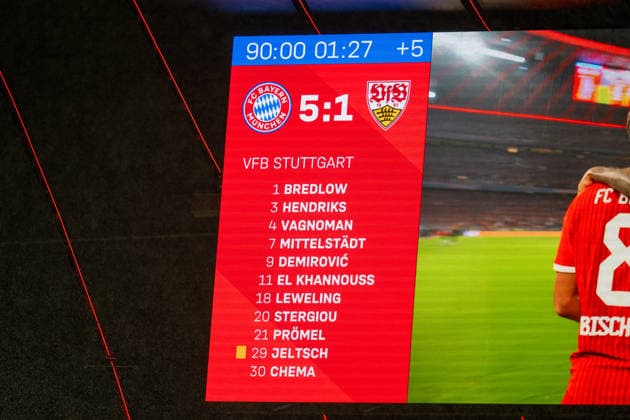 Ergebnistafel, 5:1 fuer den FC Bayern Muenchen, FC Bayern Muenchen - VfB Stuttgart, Fussball Bundesliga, 1. Spieltag, 28.08.2026 DFB regulations prohibit any use of photographs as image sequences and or quasi-video Muenchen Bayern Deutschland *** Scoreboard: 5-1 for FC Bayern Munich, FC Bayern Munich vs. VfB Stuttgart, Bundesliga, Matchday 1, August 28, 2026. DFB regulations prohibit any use of photographs as image sequences and or quasi-video. Munich, Bayern, Germany Copyright: xkolbert-press UlrichxGamelx