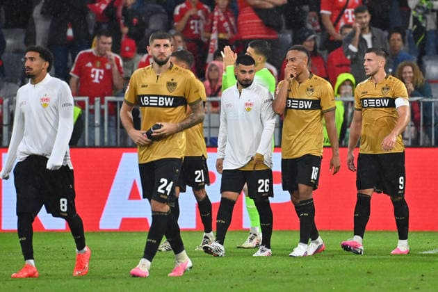 Abgang Stuttgarter Spieler-v.li:Tiago TOMAS (VFB Stuttgart),Jeff CHABOT (VFB Stuttgart),hi; Grischa PROEMEL (VFB Stuttgart),Deniz UNDAV (VFB Stuttgart),Torwart Fabian BREDLOW (VFB Stuttgart), Jamie LEWELING (VFB Stuttgart), Ermedin DEMIROVIC (VFB Stuttgart), enttaeuscht,frustriert,niedergeschlagen, Fussball 1. Bundesliga Saison 2026 2027, 1.Spieltag, Spieltag01, FC Bayern Muenchen - VfB Stuttgart 5-1 am 28.08.2026 , A L L I A N Z A R E N A. *** Stuttgart Players Leaving (from left): Tiago TOMAS (VFB Stuttgart), Jeff CHABOT (VFB Stuttgart), Grischa PROEMEL (VFB Stuttgart), Deniz UNDAV (VFB Stuttgart), Goalie Fabian BREDLOW (VFB Stuttgart), Jamie LEWELING (VFB Stuttgart), Ermedin DEMIROVIC (VFB Stuttgart), disappointed, frustrated, dejected, Soccer 1st Bundesliga Season 2026–2027, Matchday 1, Matchday 01, FC Bayern Munich vs. VfB Stuttgart 5–1 on August 28, 2026, Allianz Arena