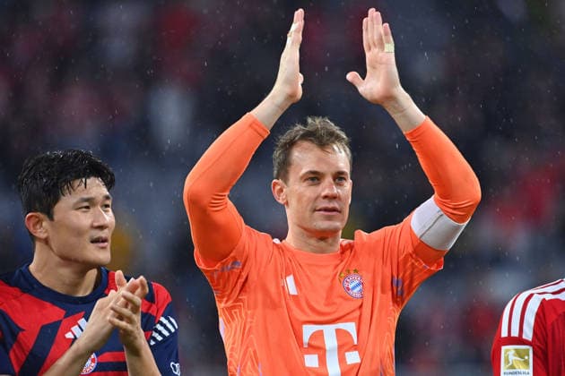 Schlussjubel Manuel NEUER (Torwart Bayern Muenchen), Jubel,Freude,Begeisterung, li:Minjae KIM (FC Bayern Muenchen) Fussball 1. Bundesliga Saison 2026 2027, 1.Spieltag, Spieltag01, FC Bayern Muenchen - VfB Stuttgart 5-1 am 28.08.2026 , A L L I A N Z A R E N A. *** Celebration after the final whistle: Manuel NEUER, goalkeeper for Bayern Munich; celebration, joy, excitement; Li Minjae KIM, FC Bayern Munich, soccer, Bundesliga, 2026–2027 season, Matchday 1, Matchday 01, FC Bayern Munich vs. VfB Stuttgart 5–1 on August 28, 2026, Allianz Arena