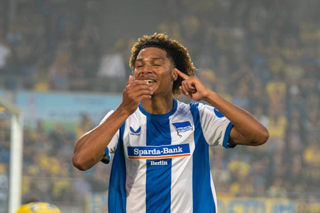 Deutschland: Fussball 2. Bundesliga, 3. Spieltag 2026 2027, Eintracht Braunschweig - Hertha BSC am 28.08.2026 in Braunschweig (Eintracht-Stadion): Tor zum 2:5 Oluwaseun Adewumi (Hertha BSC, 19) Jubel, Freude, Torjubel, Emotionen *** German Soccer 2. Bundesliga, Matchday 3, 2026–2027, Eintracht Braunschweig vs. Hertha BSC on August 28, 2026, at Eintracht Stadium in Braunschweig; goal by Oluwaseun Adewumi (Hertha BSC), 19; celebration, joy, goal celebration, emotions Copyright: xSvenxHeidmannx