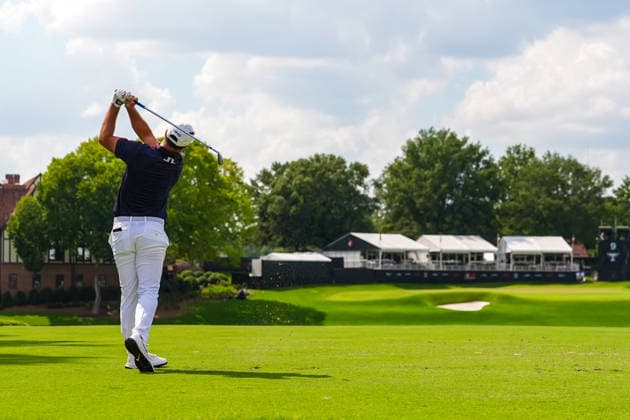 August 28, 2026, Atlanta, Georgia, USA: Viktor Hovland (NOR) tees off the 9th hole during the second round of the 2026 TOUR Championship at East Lake Golf Club. Atlanta USA - ZUMAw109 20260828_fap_w109_020 Copyright: xDebbyxWongx