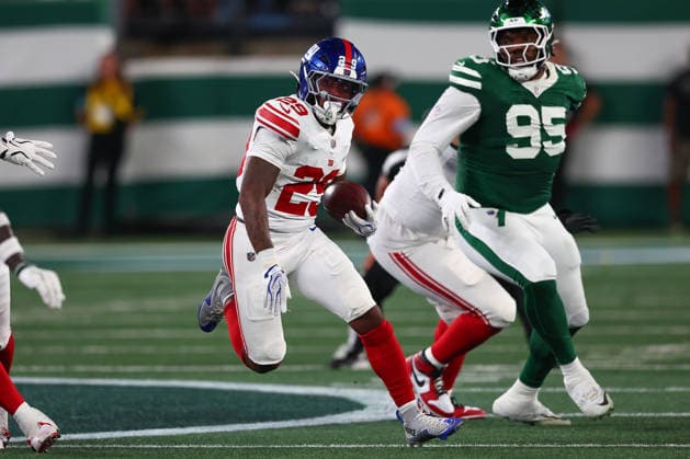 EAST RUTHERFORD, NJ - AUGUST 28: Tyrone Tracy Jr. 29 of the New York Giants runs during the NFL, American Football Herren, USA Pre-season game against the New York Jets on August 28, 2026 at MetLife Stadium in East Rutherford, New Jersey. (Photo by Rich Graessle Icon Sportswire) NFL: AUG 28 Giants at Jets EDITORIAL USE ONLY Icon26082831168
