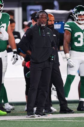 EAST RUTHERFORD, NJ - AUGUST 28: Aaron Glenn head coach of the New York Jets during the NFL, American Football Herren, USA Pre-season game against the New York Giants on August 28, 2026 at MetLife Stadium in East Rutherford, New Jersey. (Photo by Rich Graessle Icon Sportswire) NFL: AUG 28 Giants at Jets EDITORIAL USE ONLY Icon26082831181