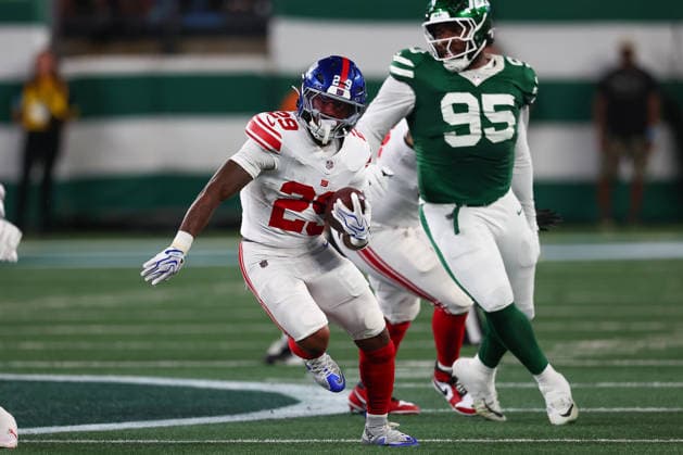 EAST RUTHERFORD, NJ - AUGUST 28: Tyrone Tracy Jr. 29 of the New York Giants runs during the NFL, American Football Herren, USA Pre-season game against the New York Jets on August 28, 2026 at MetLife Stadium in East Rutherford, New Jersey. (Photo by Rich Graessle Icon Sportswire) NFL: AUG 28 Giants at Jets EDITORIAL USE ONLY Icon26082831187