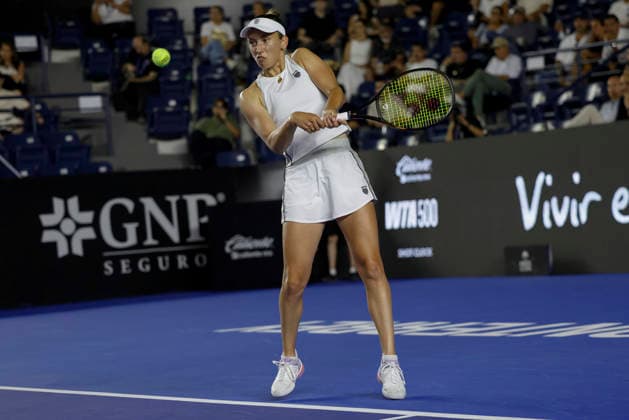 August 28, 2026, Monterrey, Nuevo Leon, Mexico: Elise Mertens (BEL) in action against Nikola Bartunkova (CZE) during the semifinals of the GNP Seguros WTA, Tennis Damen 500 Open at Club Sonoma in Monterrey, Nuevo Leon. Tenis 2026: Semifinal WTA 500 Monterrey: Bartunkova Vs Mertens  - ZUMAo125 20260828_zip_o125_028 Copyright: xAntonioxOjedax
