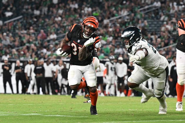 PHILADELPHIA, PA - AUGUST 28: Cincinnati Bengals running back Kentrel Bullock 31 runs for a touchdown during the pre season game between the Philadelphia Eagles and the Cincinnati Bengals on August 28th, 2026 at Lincoln Financial Field in Philadelphia, PA. (Photo by Terence Lewis Icon Sportswire) NFL, American Football Herren, USA AUG 28 Bengals at Eagles EDITORIAL USE ONLY Icon260828020