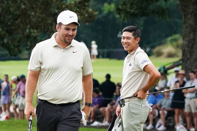 August 28, 2026, Atlanta, Georgia, USA: Collin Morikawa (USA)(R) and Chris Gotterup (USA) share a laugh on the 18th green after the second round of the 2026 TOUR Championship at East Lake Golf Club. PGA, Golf Herren 2026: TOUR Championship - Round 2  - ZUMAw109 20260828_fap_w109_058 Copyright: xDebbyxWongx