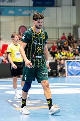 Hamm, Deutschland 28. August 2026: 2. HBL - 2026 2027 - Sp. 1 - ASV Hamm-Westfalen gegen VfL Eintracht Hagen Im Bild: Philip Jungemann (Hagen) ist nachdenklich auf dem Spielfeld. WESTPRESS Arena Nordrhein Westfalen Copyright: xFotostandx xKruczynskix