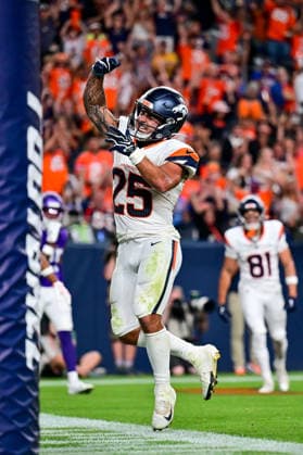 DENVER, CO - AUGUST 28: Denver Broncos running back Cody Shrader (25) celebrates his tiouchdown in the second quarter during a preseason game between the Minnesota Vikings and the Denver Broncos at Empower Field at Mile High on August 28, 2026 in Denver, Colorado. (Photo by Dustin Bradford Icon Sportswire) NFL, American Football Herren, USA AUG 28 Vikings at Broncos EDITORIAL USE ONLY Icon132260828019