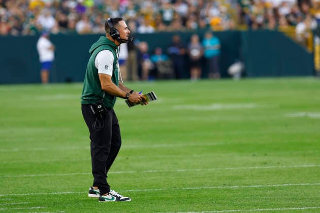 GREEN BAY, WI - AUGUST 28: Green Bay Packers head coach Matt LaFluer is upset at a penalty call during a preseason game between the Green Bay Packers and the Arizona Cardinals on August 28, 2026 at Lambeau Field, in Green Bay, WI. (Photo by Larry Radloff Icon Sportswire) NFL, American Football Herren, USA AUG 28 Cardinals at Packers EDITORIAL USE ONLY Icon202608280978