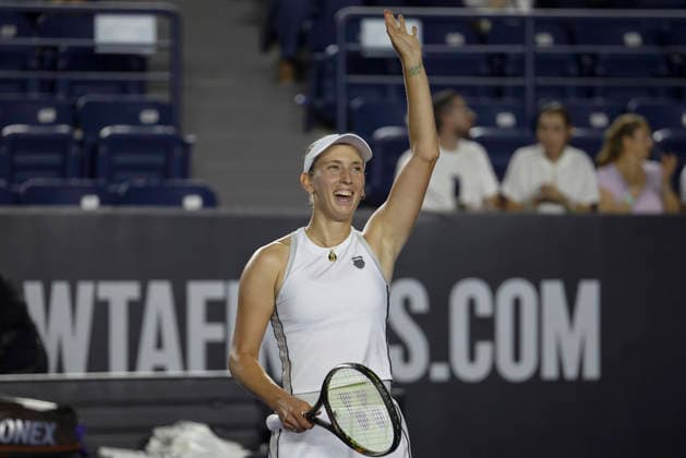 August 28, 2026, Monterrey, Nuevo Leon, Mexico: Elise Mertens (BEL) celebrates reaching the final of the GNP Seguros WTA, Tennis Damen 500 tournament after defeating Nikola Bartunkova (CZE). Mertens won 6:2, 4:6, 2:6. Monterrey Mexico - ZUMAo125 20260828_zip_o125_033 Copyright: xAntonioxOjedax