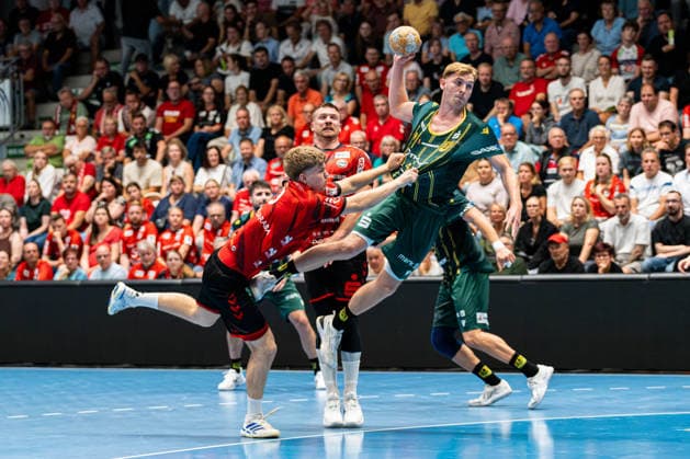 Hamm, Deutschland 28. August 2026: 2. HBL - 2026 2027 - Sp. 1 - ASV Hamm-Westfalen gegen VfL Eintracht Hagen Im Bild: v. li. im Zweikampf Ãdam Horvath-Garaba (ASV) Adam Horvath-Garaba (ASV) und Dustin Kraus (Hagen) WESTPRESS Arena Nordrhein Westfalen Copyright: xFotostandx xKruczynskix