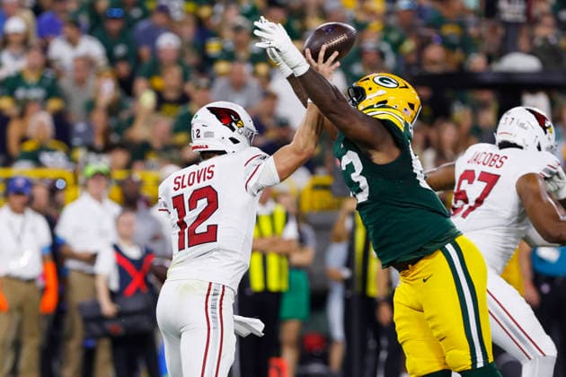 GREEN BAY, WI - AUGUST 28: Arizona Cardinals quarterback Kedon Slovis (12) has his pass tipped during a preseason game between the Green Bay Packers and the Arizona Cardinals on August 28, 2026 at Lambeau Field, in Green Bay, WI. (Photo by Larry Radloff Icon Sportswire) NFL, American Football Herren, USA AUG 28 Cardinals at Packers EDITORIAL USE ONLY Icon202608282437