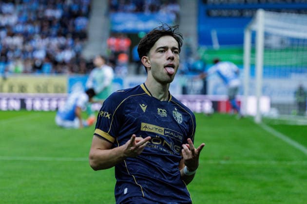 28.08.2026, GER, Regionalliga Nord-Ost, 3. Spieltag, Saison 2026 2027), Chemnitz, Chemnitzer FC - FC Carl Zeiss Jena Emilio Munser (FC Carl Zeiss Jena 16) jubelt nach dem 0:1 Chemnitz eins-Stadion - An der Gellertstraße Sachsen Deutschland Copyright: xnordphotoxGmbHx xTrienitzx