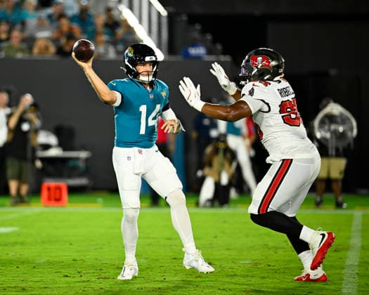 Jacksonville Quarterback Nick Mullens throws an incomplete pass under pressure as the Jaguars compete against the Buccaneers at EverBank Stadium in Jacksonville, Florida on Friday August 28, 2026. The Jaguars defeated the Buccaneers 19-0.  JAX20260828008 JOExMARINO