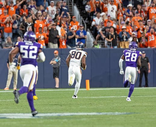 August 28, 2026, Denver, Colorado, USA: Broncos TE JUSTIN JOLY runs for the end zone after catching a Sam Ehlinger TD pass for 80 yards during the 2nd. Half at Empower Field at Mile High Friday evening. Broncos beat the Vikings 34-6 in Pre-Season play. Credit Image: ZUMA Press Wire) Denver USA - ZUMAav4_ 20260828_zaf_av4_002 Copyright: xHectorxAcevedox