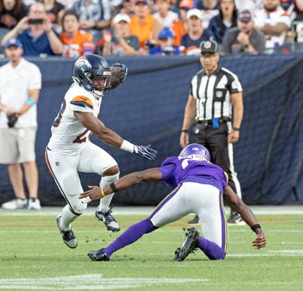 August 28, 2026, Denver, Colorado, USA: Broncos RB TLYER BADIE makes a move for good yardage during the 1st. Half at Empower Field at Mile High Friday evening. Broncos beat the Vikings 34-6 in Pre-Season play. Credit Image: ZUMA Press Wire) NFL, American Football Herren, USA Pre-Season 2026 - Broncos Beat The Vikings 34-6 In Pre-Season Play Friday Evening.  - ZUMAav4_ 20260828_zaf_av4_012 Copyright: xHectorxAcevedox