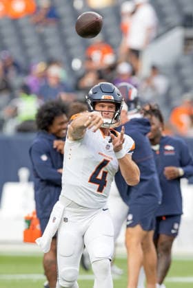 August 28, 2026, Denver, Colorado, USA: Broncos QB SAM EHLINGER throws a pass during warm-ups before the start of the 1st. Half at Empower Field at Mile High Friday evening. Broncos beat the Vikings 34-6 in Pre-Season play. Credit Image: ZUMA Press Wire) Denver USA - ZUMAav4_ 20260828_zaf_av4_007 Copyright: xHectorxAcevedox