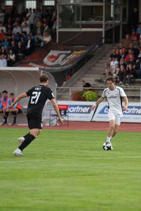 28.08.2026, xhfmx, Fussball Regionalliga Suedwest, SG Barockstadt Fulda-Lehnerz - FSV Frankfurt v.l. Aaron Frey (SG Barockstadt Fulda-Lehnerz), Cas Peters (FSV Frankfurt) Fulda