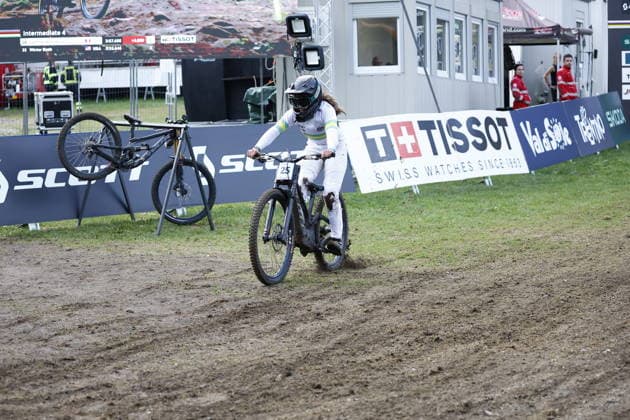 29.08.2026, Daolasa di Commezzadura, Black Snake, 2026 UCI MTB World Championship, WM, Weltmeisterschaft Women Junior s Finals DHI (downhill) Zuri Acheson 25 (AUS) Daolasa di Commezzadura Black Snake Trento Italy Copyright: xJustPictures.ch FrancescoxMinghettix jp-en-FrMi-_NG_0089