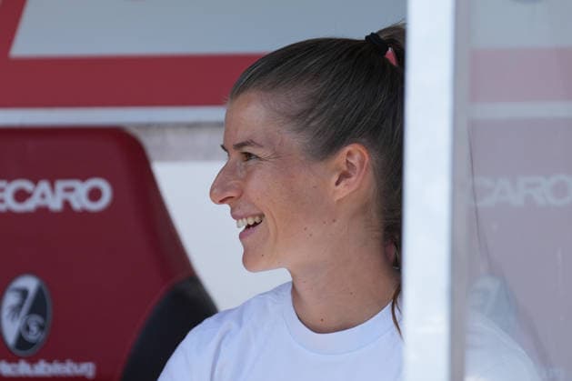 Marie-Louise Eta (1. FC Union Berlin, Cheftrainerin) , Deutschland, Fussball, GooglePixel Frauen-Bundesliga, 2.Spieltag, 2026 2027, SC Freiburg vs. 1. FC Union Berlin, 29.08.2026, Dreisamstadion, Freiburg Freiburg Dreisamstadion Baden-Wuerttemberg Deutschland *** Marie Louise Eta, Head Coach of 1. FC Union Berlin, Germany, Soccer, Google Pixel Women s Bundesliga, Matchday 2, 2026–2027, SC Freiburg vs. 1 FC Union Berlin, August 29, 2026, Dreisamstadion, Freiburg, Dreisamstadion, Freiburg, Baden-Württemberg, Germany Copyright: xArnexAmbergx