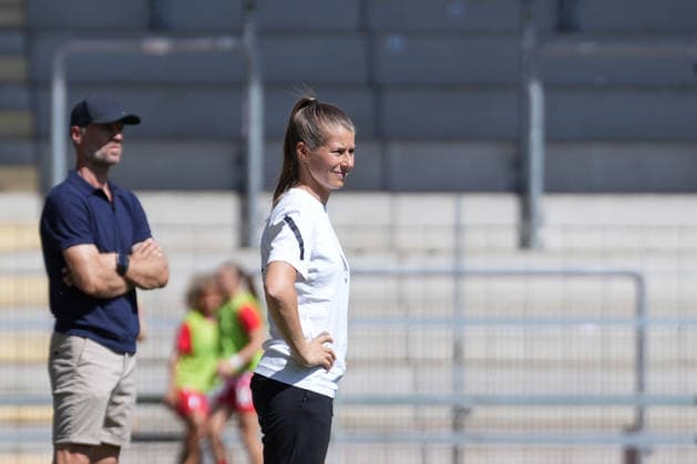 Marie-Louise Eta (1. FC Union Berlin, Cheftrainerin) , Deutschland, Fussball, GooglePixel Frauen-Bundesliga, 2.Spieltag, 2026 2027, SC Freiburg vs. 1. FC Union Berlin, 29.08.2026, Dreisamstadion, Freiburg Freiburg Dreisamstadion Baden-Wuerttemberg Deutschland *** Marie Louise Eta, Head Coach of 1. FC Union Berlin, Germany, Soccer, Google Pixel Women s Bundesliga, Matchday 2, 2026–2027, SC Freiburg vs. 1 FC Union Berlin, August 29, 2026, Dreisamstadion, Freiburg, Dreisamstadion, Freiburg, Baden-Württemberg, Germany Copyright: xArnexAmbergx
