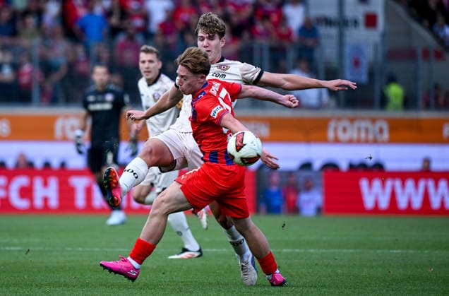 29.08.2026, xemx, Fussball 2.Bundesliga, 1.FC Heidenheim - Dynamo Dresden v.l. Friedrich Mueller (Dynamo Dresden), Michael Heule (1.FC Heidenheim) Zweikampf, Aktion, action, battle for the ball (DFL DFB REGULATIONS PROHIBIT ANY USE OF PHOTOGRAPHS as IMAGE SEQUENCES and or QUASI-VIDEO) Heidenheim *** August 29, 2026, xemx, Soccer, 2. Bundesliga, 1. FC Heidenheim vs. Dynamo Dresden, by Friedrich Mueller, Dynamo Dresden, Michael Heule, 1 FC Heidenheim, tackle, action, battle for the ball. DFL and DFB regulations prohibit any use of photographs as image sequences and or quasi-video. Heidenheim