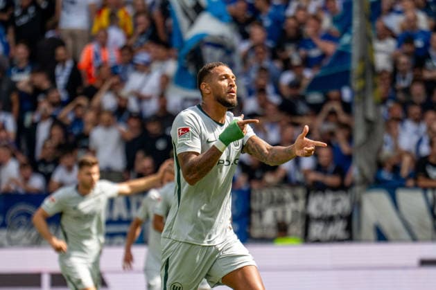 29.08.2026, xdaymx, Fussball 2.Bundesliga, Karlsruher SC - VfL Wolfsburg. Vini Souza (VFL Wolfsburg) mit der 2:3 Führung für den VFL Wolfsburg in der Nachspielzeit der ersten Halbzeit. (DFL DFB REGULATIONS PROHIBIT ANY USE OF PHOTOGRAPHS as IMAGE SEQUENCES and or QUASI-VIDEO) Karlsruhe *** August 29, 2026, xdaymx, Soccer 2. Bundesliga, Karlsruher SC vs. VfL Wolfsburg, Vini Souza, VfL Wolfsburg takes a 2-3 lead in stoppage time of the first half. DFL and DFB regulations prohibit any use of photographs as image sequences and or quasi-video. Karlsruhe