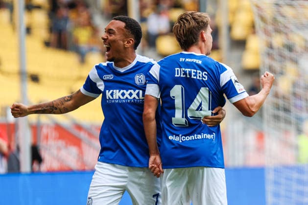 3. Fussball Bundesliga: Alemannia Aachen - SV Meppen; 29.08.2026 Oliver Issa Schmitt (SV Meppen, 7) und Thorben Deters (SV Meppen, 14) jubeln zum 0:1 Dritte Liga: Alemannia Aachen - SV Meppen. 3. Spieltag, am 29.08.2026, Tivoli, Aachen. DFB REGULATIONS PROHIBIT ANY USE OF PHOTOGRAPHS AS IMAGE SEQUENCES AND OR QUASI-VIDEO. Copyright: xBEAUTIFULxSPORTS Freisenx
