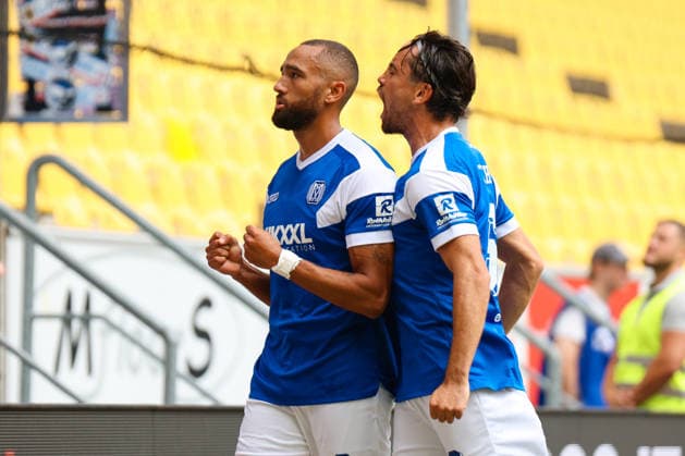3. Fussball Bundesliga: Alemannia Aachen - SV Meppen; 29.08.2026 Cyrill Akono (SV Meppen, 9) und Ersin Zehir (SV Meppen, 6) jubeln zum 0:2 Dritte Liga: Alemannia Aachen - SV Meppen. 3. Spieltag, am 29.08.2026, Tivoli, Aachen. DFB REGULATIONS PROHIBIT ANY USE OF PHOTOGRAPHS AS IMAGE SEQUENCES AND OR QUASI-VIDEO. Copyright: xBEAUTIFULxSPORTS Freisenx