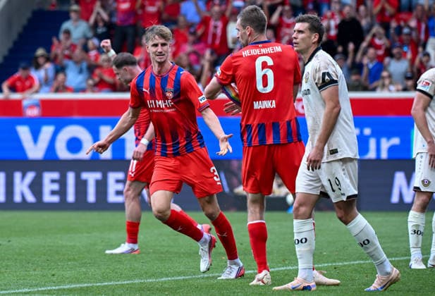 29.08.2026, xemx, Fussball 2.Bundesliga, 1.FC Heidenheim - Dynamo Dresden v.l. Jan Schoeppner (1.FC Heidenheim) Jubel, Torjubel, celebrate the goal, jubelt ueber das Tor zum 1:1 (DFL DFB REGULATIONS PROHIBIT ANY USE OF PHOTOGRAPHS as IMAGE SEQUENCES and or QUASI-VIDEO) Heidenheim *** August 29, 2026, xemx, Soccer 2. Bundesliga, 1. FC Heidenheim vs. Dynamo Dresden, Jan Schoeppner, 1. FC Heidenheim, celebration, Goal celebration, celebrating the goal, cheering the goal that tied the score at 1–1. DFL and DFB regulations prohibit any use of photographs as image sequences and or quasi-video. Heidenheim