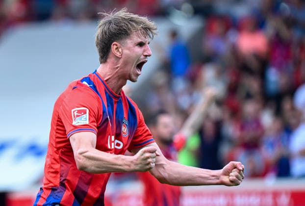 29.08.2026, xemx, Fussball 2.Bundesliga, 1.FC Heidenheim - Dynamo Dresden v.l. Jan Schoeppner (1.FC Heidenheim) Jubel, Torjubel, celebrate the goal, jubelt ueber das Tor zum 1:1 (DFL DFB REGULATIONS PROHIBIT ANY USE OF PHOTOGRAPHS as IMAGE SEQUENCES and or QUASI-VIDEO) Heidenheim *** August 29, 2026, xemx, Soccer 2. Bundesliga, 1. FC Heidenheim vs. Dynamo Dresden, Jan Schoeppner, 1. FC Heidenheim, celebration, Goal celebration, celebrating the goal, cheering the goal that tied the score at 1–1. DFL and DFB regulations prohibit any use of photographs as image sequences and or quasi-video. Heidenheim