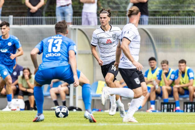FC-Astoria Walldorf vs. SSV Ulm 1846 Fußball, Fussball, Regionalliga, 4. Spieltag, Dietmar-Hopp-Sportpark Walldorf 29.08.26 Karl Kempf (SSV Ulm 1846 Fußball, 14) FC-Astoria Walldorf vs. SSV Ulm 1846 Fußball, Fussball, Regionalliga, 4. Spieltag, Dietmar-Hopp-Sportpark Walldorf 29.08.26 Foto: Lucca Fundel Walldorf Dietmar-Hopp-Sportpark Baden-Württemberg Deutschland