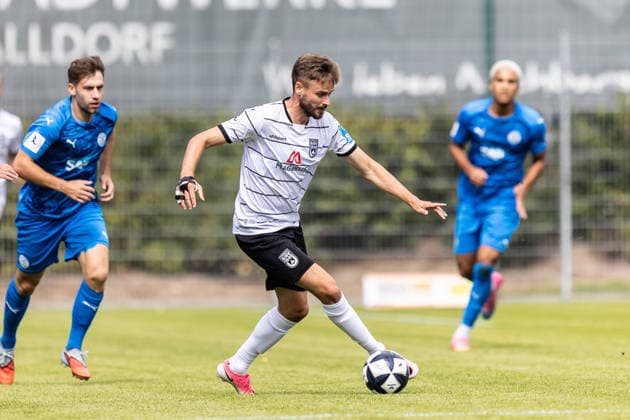 FC-Astoria Walldorf vs. SSV Ulm 1846 Fußball, Fussball, Regionalliga, 4. Spieltag, Dietmar-Hopp-Sportpark Walldorf 29.08.26 Lucas Röser (SSV Ulm 1846 Fußball, 09) FC-Astoria Walldorf vs. SSV Ulm 1846 Fußball, Fussball, Regionalliga, 4. Spieltag, Dietmar-Hopp-Sportpark Walldorf 29.08.26 Foto: Lucca Fundel Walldorf Dietmar-Hopp-Sportpark Baden-Württemberg Deutschland