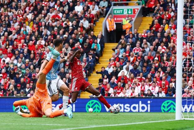 Alexander Isak of Liverpool scores a goal to make it 1-1 Liverpool v Nottingham Forest, Premier League Football, Football, Anfield, Liverpool, UK - 29 Aug 2026Liverpool Anfield United Kingdom EDITORIAL USE ONLY No use with unauthorised audio, video, data, fixture lists, club league logos or live services. Online in-match use limited to 120 images, no video emulation. No use in betting, games or single club league player publications. Copyright: xMattxWest Shutterstockx 17118964x