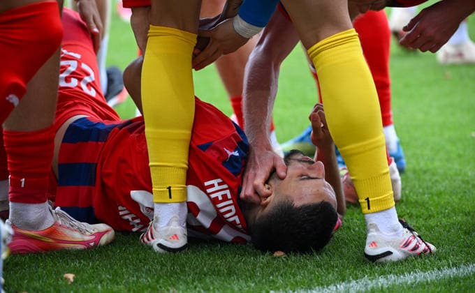 29.08.2026, xemx, Fussball 2.Bundesliga, 1.FC Heidenheim - Dynamo Dresden v.l. Oualid Mhamdi (1.FC Heidenheim) Jubel, Torjubel, celebrate the goal, jubelt ueber das Tor zum 3:2 (DFL DFB REGULATIONS PROHIBIT ANY USE OF PHOTOGRAPHS as IMAGE SEQUENCES and or QUASI-VIDEO) Heidenheim *** August 29, 2026, xemx, Soccer 2. Bundesliga, 1. FC Heidenheim vs. Dynamo Dresden, L. Oualid Mhamdi, 1. FC Heidenheim, celebration, Goal celebration, celebrating the goal, celebrating the 3–2 goal DFL DFB REGULATIONS PROHIBIT ANY USE OF PHOTOGRAPHS AS IMAGE SEQUENCES AND OR QUASI-VIDEO Heidenheim