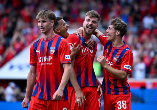 29.08.2026, xemx, Fussball 2.Bundesliga, 1.FC Heidenheim - Dynamo Dresden v.l. Julian Niehues (1.FC Heidenheim) Jubel, Torjubel, celebrate the goal, jubelt ueber das Tor zum 4:2 (DFL DFB REGULATIONS PROHIBIT ANY USE OF PHOTOGRAPHS as IMAGE SEQUENCES and or QUASI-VIDEO) Heidenheim *** August 29, 2026, xemx, Soccer 2. Bundesliga, 1. FC Heidenheim vs. Dynamo Dresden, by Julian Niehues, 1. FC Heidenheim celebration, Goal celebration, celebrating the goal, cheering over the goal that made it 4–2. DFL and DFB regulations prohibit any use of photographs as image sequences and or quasi-video. Heidenheim