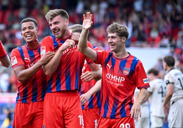 29.08.2026, xemx, Fussball 2.Bundesliga, 1.FC Heidenheim - Dynamo Dresden v.l. Julian Niehues (1.FC Heidenheim) Jubel, Torjubel, celebrate the goal, jubelt ueber das Tor zum 4:2 (DFL DFB REGULATIONS PROHIBIT ANY USE OF PHOTOGRAPHS as IMAGE SEQUENCES and or QUASI-VIDEO) Heidenheim *** August 29, 2026, xemx, Soccer 2. Bundesliga, 1. FC Heidenheim vs. Dynamo Dresden, by Julian Niehues, 1. FC Heidenheim celebration, Goal celebration, celebrating the goal, cheering over the goal that made it 4–2. DFL and DFB regulations prohibit any use of photographs as image sequences and or quasi-video. Heidenheim