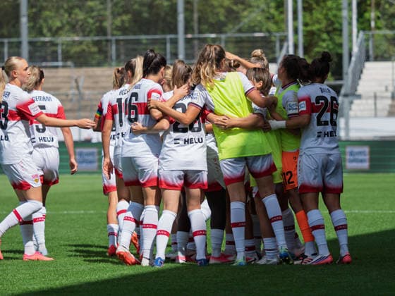 Torjubel nach Ausgleich zum 2:1 durch Reena Wichmann (VfB Stuttgart Frauen, 28) GER, Fussball, VfB Stuttgart vs. Hamburger Sportverein, Frauen, 1. Bundesliga, Google Pixel Frauen-Bundesliga, 2. Spieltag, Saison 2026 2027, 29.08.2026 GER, Fussball, VfB Stuttgart vs. Hamburger Sportverein, Frauen, 1. Bundesliga, Google Pixel Frauen-Bundesliga, 2. Spieltag, Saison 2026 2027, 29.08.2026 Stuttgart *** Goal celebration after Reena Wichmann s equalizer to make it 2–1, VfB Stuttgart Women, 28 GER, Soccer, VfB Stuttgart vs. Hamburger Sportverein, Women, 1. Bundesliga, Google Pixel Women s Bundesliga, Matchday 2, 2026–2027 Season, August 29, 2026 GER, Soccer, VfB Stuttgart vs. Hamburger Sportverein, Women, 1. Bundesliga, Google Pixel Women’s Bundesliga, Matchday 2, 2026–2027 season, August 29, 2026 Stuttgart Copyright: xCarstenxSchweringx EP_CSG