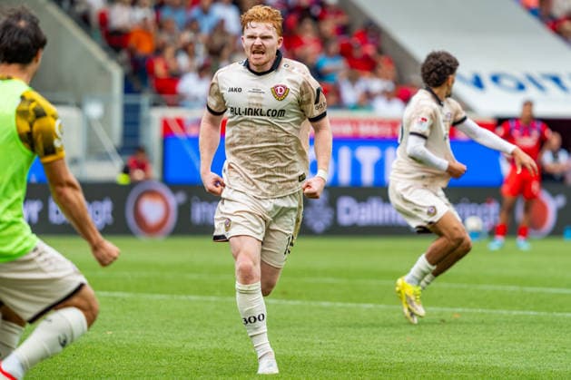 2. Fußball Bundesliga: 1. FC Heidenheim 1846 e.V. vs. Dynamo Dresden; 29.08.2026 Heidenheim, GERMANY - 29. August 2027: -Torjubel von Robert Wagner (Dynamo Dresden, 18) nach seinem 2:1 Tor während dem Spiel zwischen dem 1. FC Heidenheim 1846 e.V. und Dynamo Dresden am 3. Spieltag der 2. Bundesliga in der Voith-Arena. *** German Bundesliga 2: 1. FC Heidenheim 1846 e.V. vs. Dynamo Dresden, August 29, 2026, Heidenheim, GERMANY August 29, 2027 Robert Wagner of Dynamo Dresden celebrates his 2-1 goal during the match between 1 FC Heidenheim 1846 e.V. and Dynamo Dresden on Matchday 3 of the 2. Bundesliga at the Voith Arena Copyright: xBEAUTIFULxSPORTS Steinx