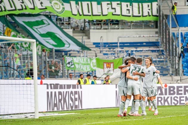 29.08.2026, xdaymx, Fussball 2.Bundesliga, Karlsruher SC - VfL Wolfsburg. Torjubel von Fabian Reese (VFL Wolfsburg) zum 2:5 Endstand in Karlsruhe. (DFL DFB REGULATIONS PROHIBIT ANY USE OF PHOTOGRAPHS as IMAGE SEQUENCES and or QUASI-VIDEO) Karlsruhe *** August 29, 2026, xdaymx, Soccer, 2. Bundesliga, Karlsruher SC vs. VfL Wolfsburg—Fabian Reese of VfL Wolfsburg celebrates a goal in the 2–5 final score in Karlsruhe. DFL and DFB regulations prohibit any use of photographs as image sequences and or quasi-video. Karlsruhe
